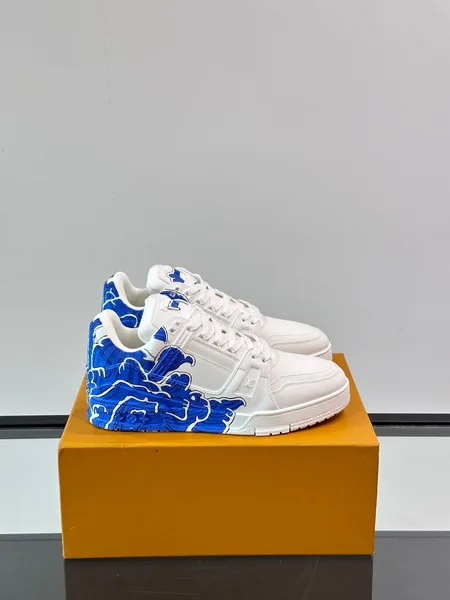 Louis Vuitton Men White Blue Leather Sneakers product view 1