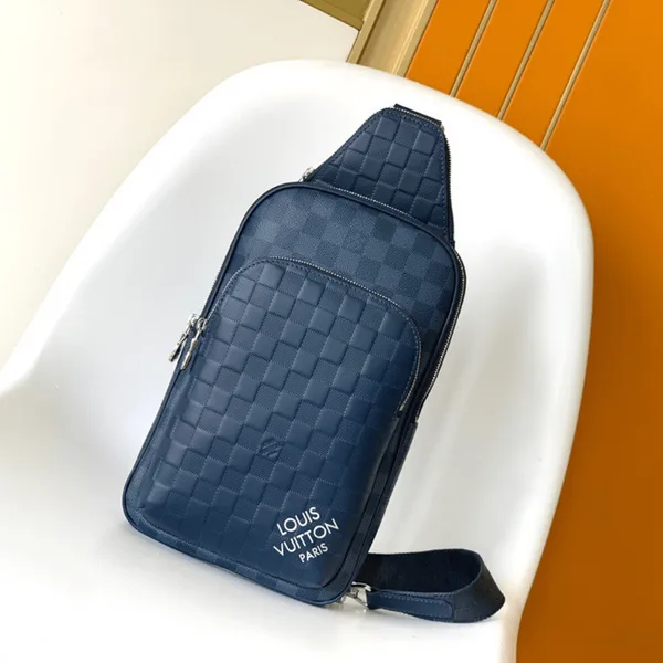 Louis Vuitton Avenue Men’s Handbag Checkerboard Pattern 20x31x7cm product view 1