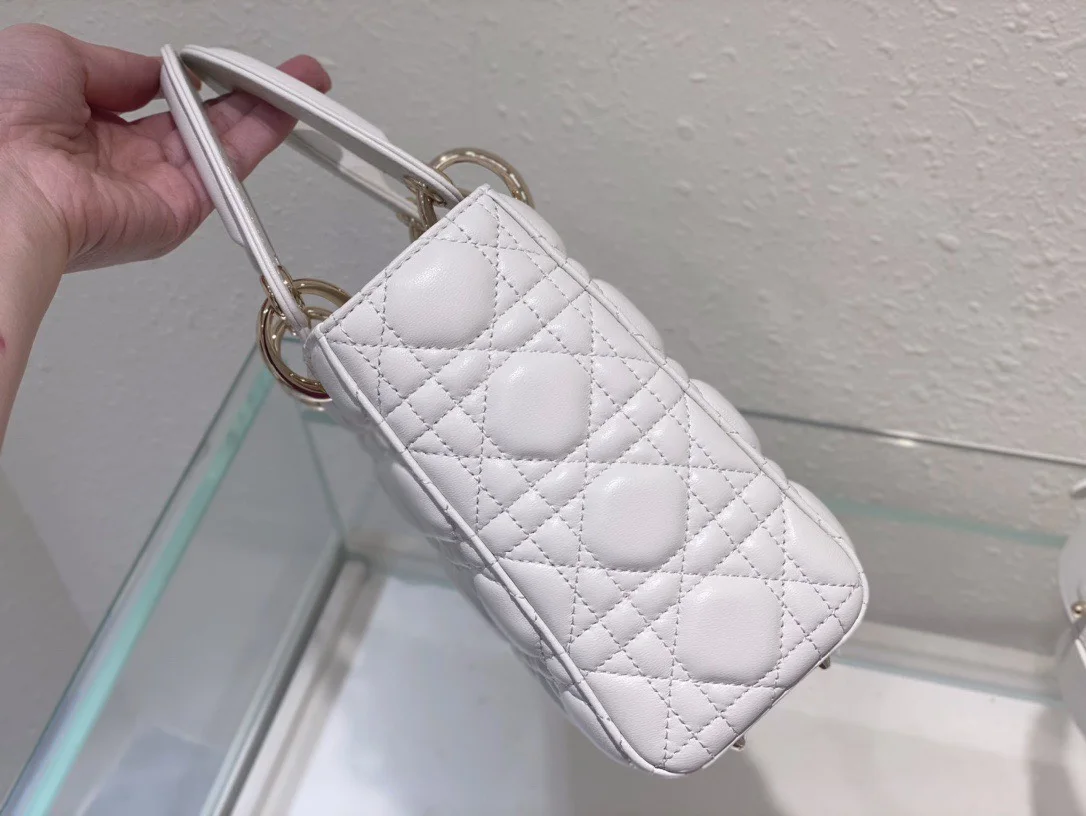 Dior Lady Abc High-end Women’s Handbag White Soft Leather 20 cm product view 6