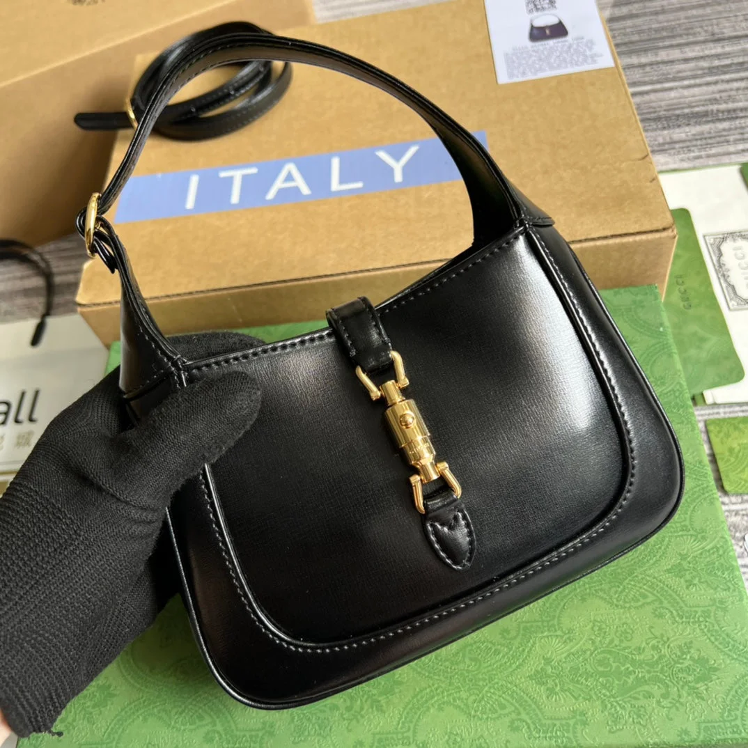 Gucci Jackie Mini 19 Shoulder Bag In Black Calfskin product view 2