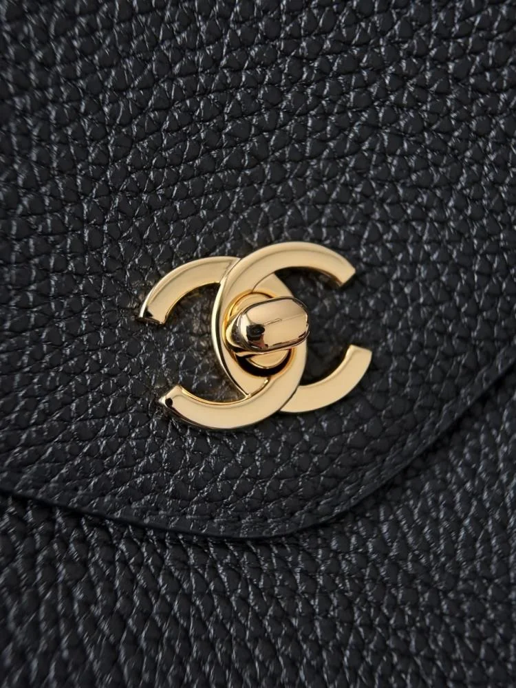 Chanel Large Shopping Bag from the Spring-Summer 2026 collection product view 4