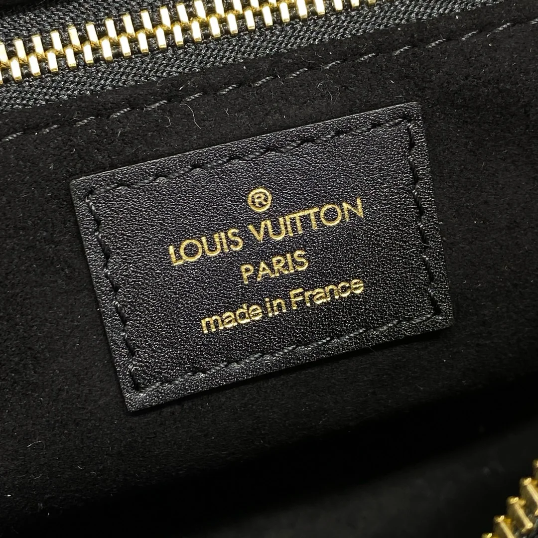 Louis Vuitton M45393 Petite Malle Souple Bag product view 13