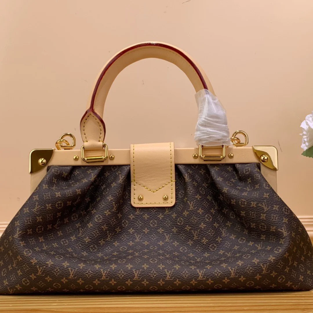 Louis Vuitton Clucth Tisitt Lock Handbags 28x14cm product view 1