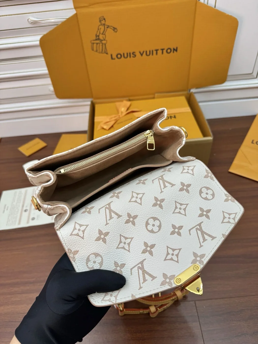 Louis Vuitton Pochette Métis East West Bag product view 6