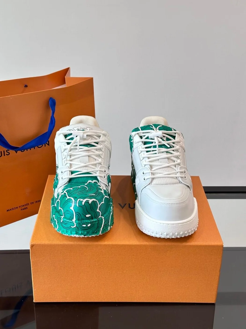 Louis Vuitton Men White Green Leather Sneakers product view 2