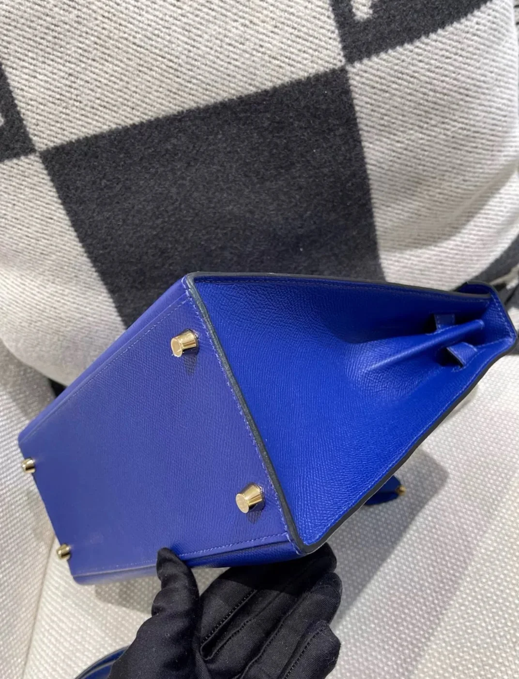 Hermès Kelly 28 Electric Blue Epsom Leather Gold Hardware Bag product view 6