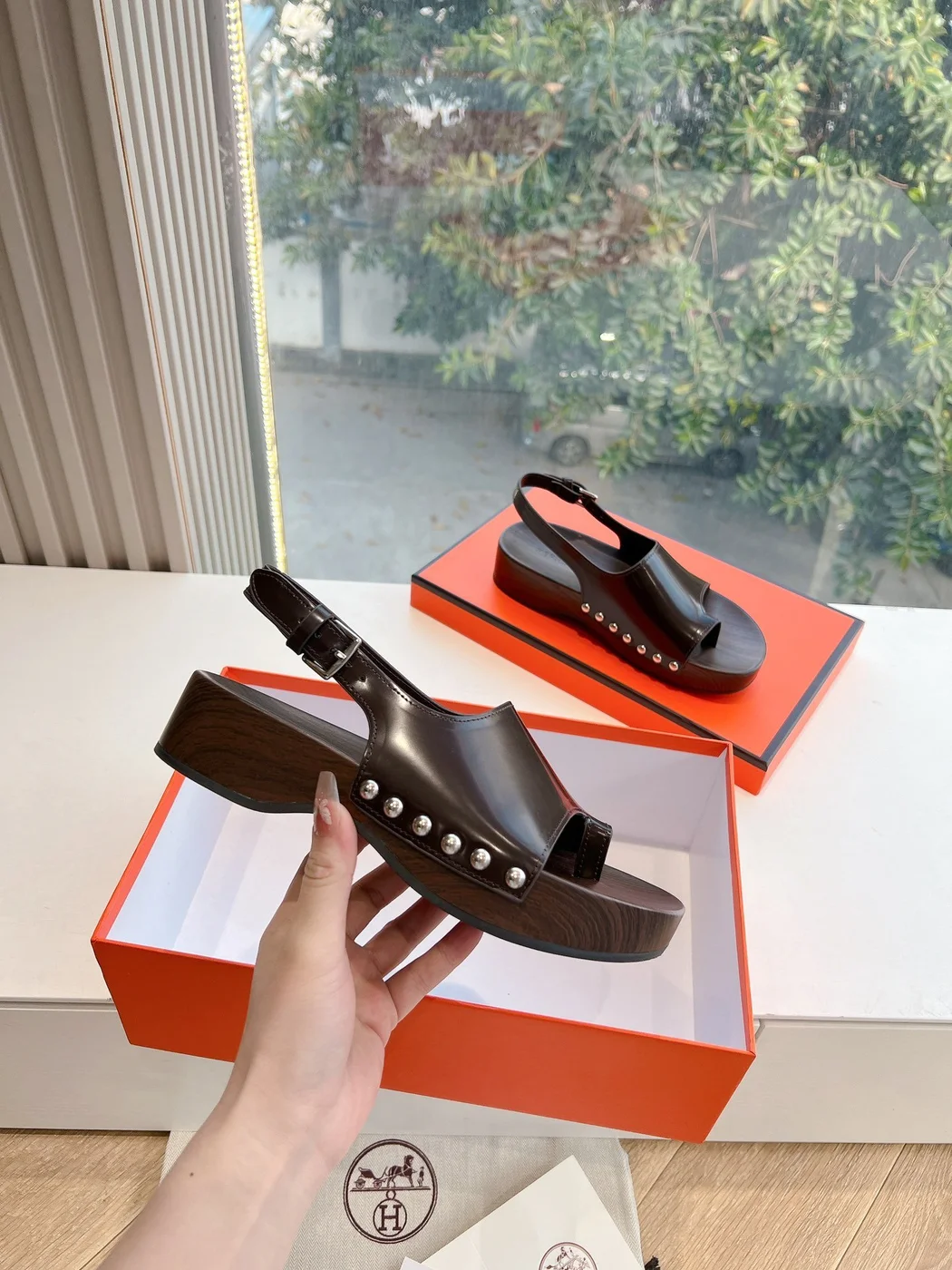 Hermès Women Dark Brown Leather Slingback Sandals product view 4