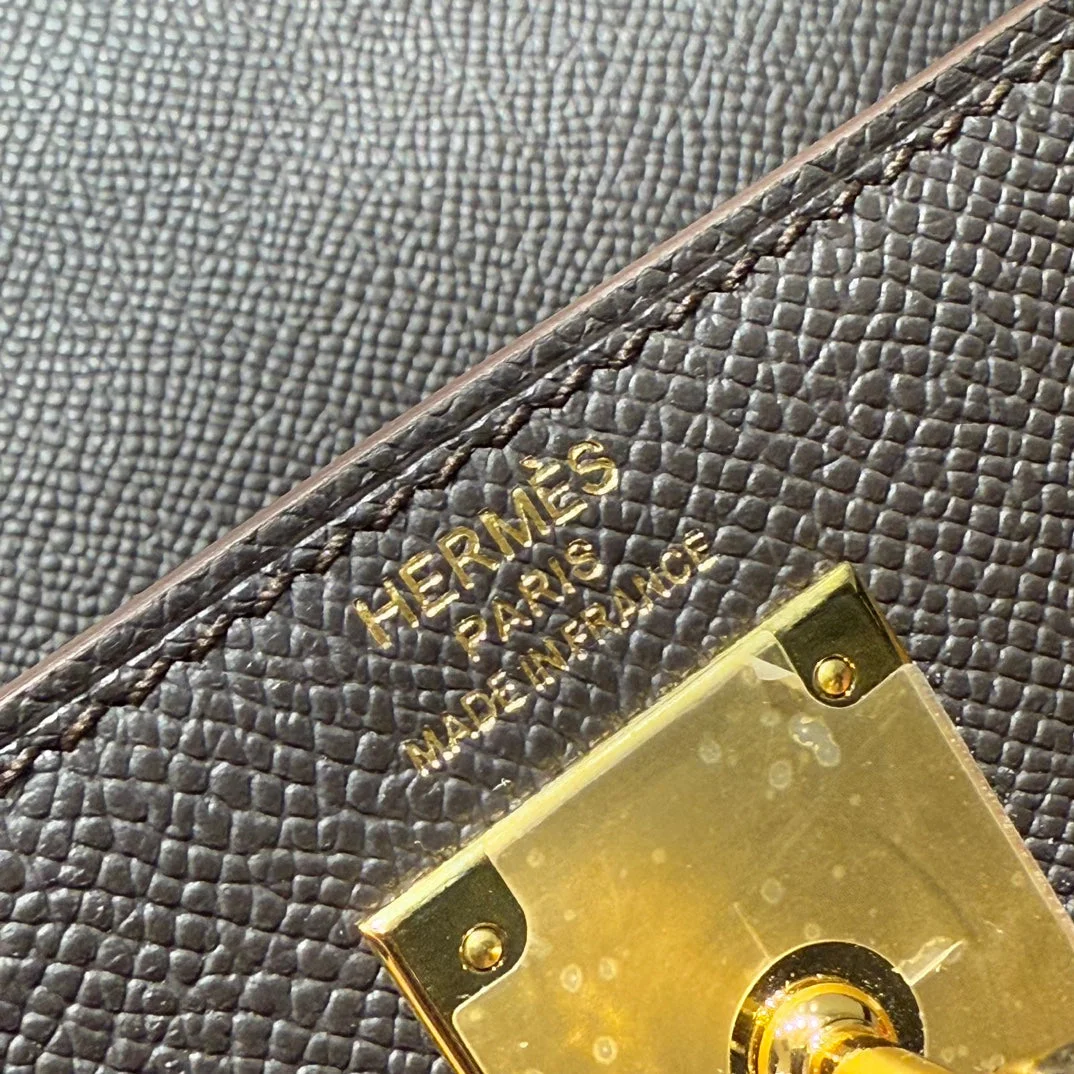 Hermès 28 cm In Ebene Epsom Gold Hardware Bag product view 5