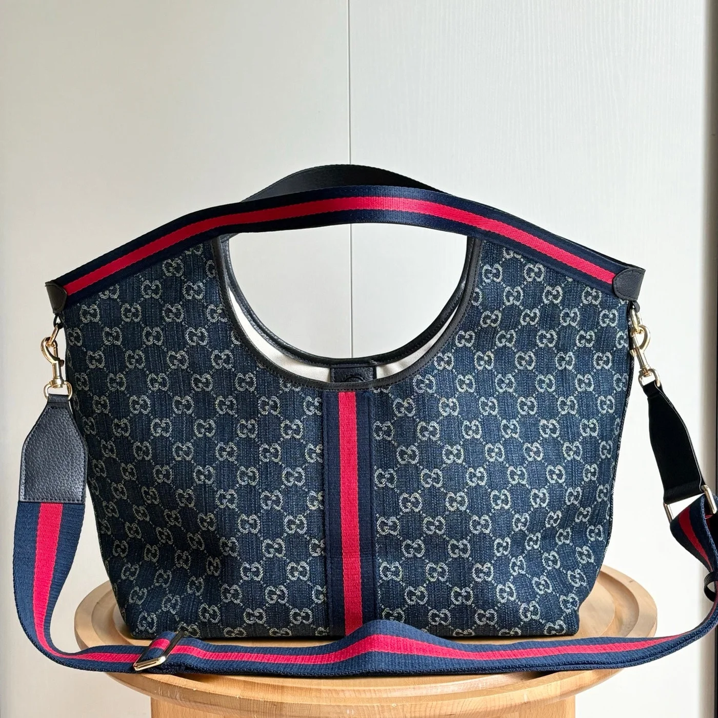 Gucci Giglio Tote Blue product view 4