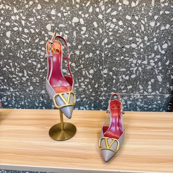 Valentino Women Beige Leather Pointed Pumps product view 2