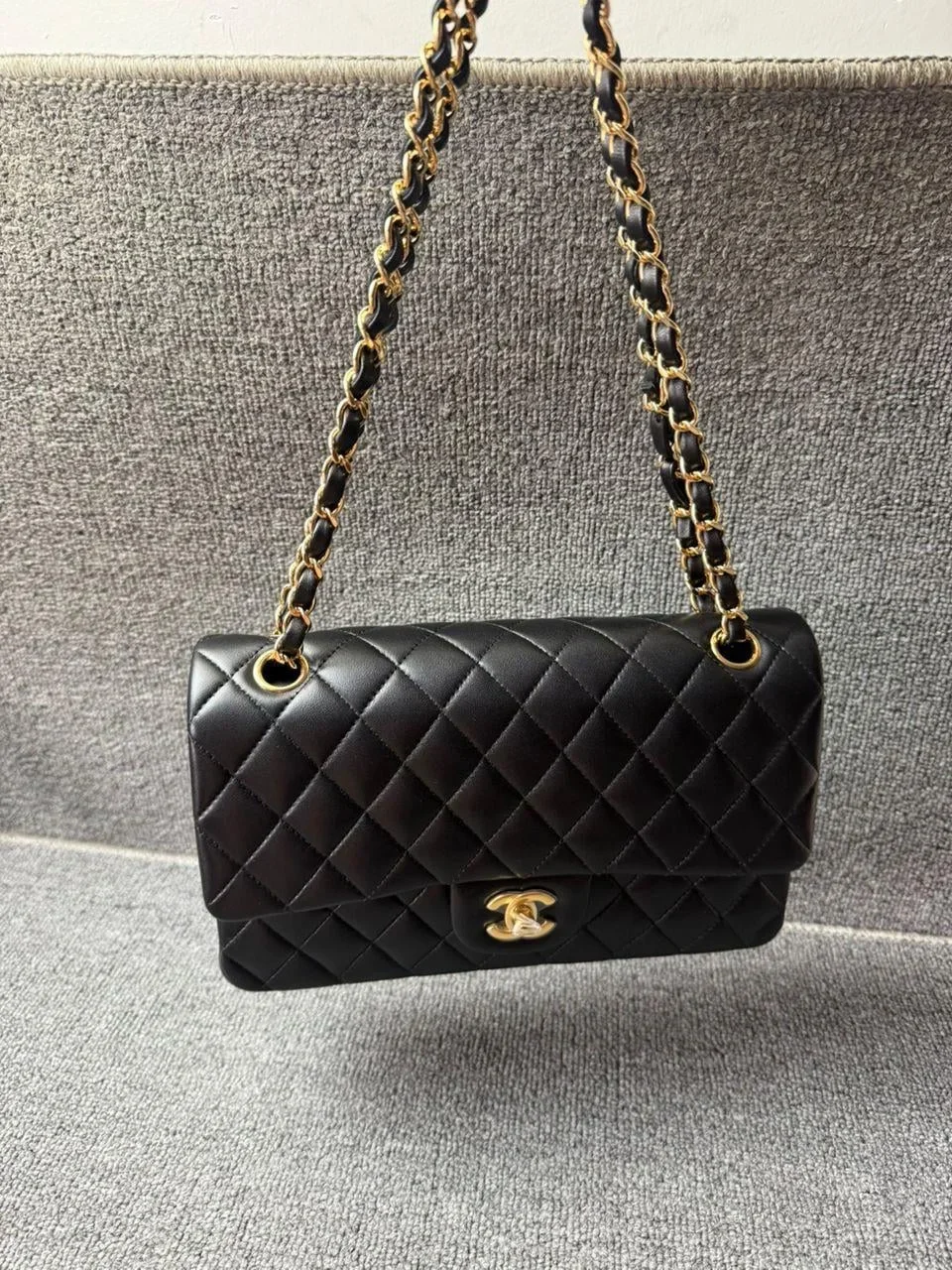 Chanel Classic Flap bag Lambskin Black Gold Hardware product view 6