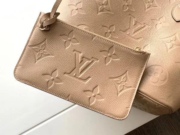 Louis Vuitton Neverfull MM 32 Beige Monogram Empreinte Leather Bag product view 8
