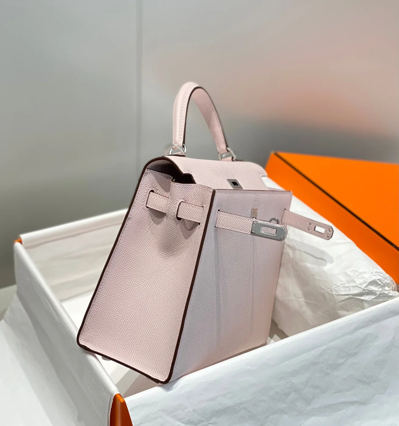 Hermès Kelly 25 cm In Epsom Mauve Epsom Silver Hardware Bag product view 3