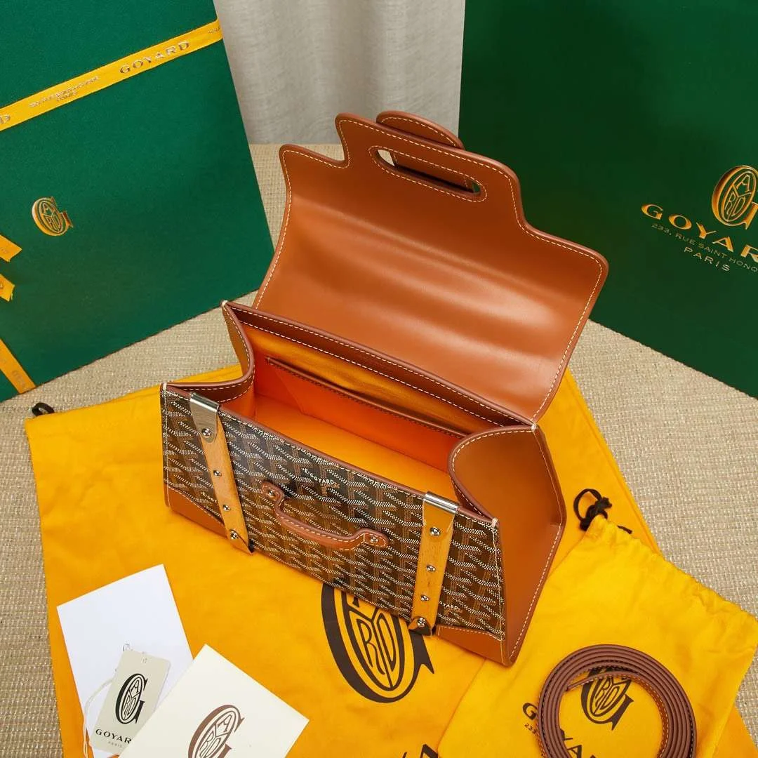 Goyard Saigon Brown Handbag With Wooden Handle 28 cm product view 3