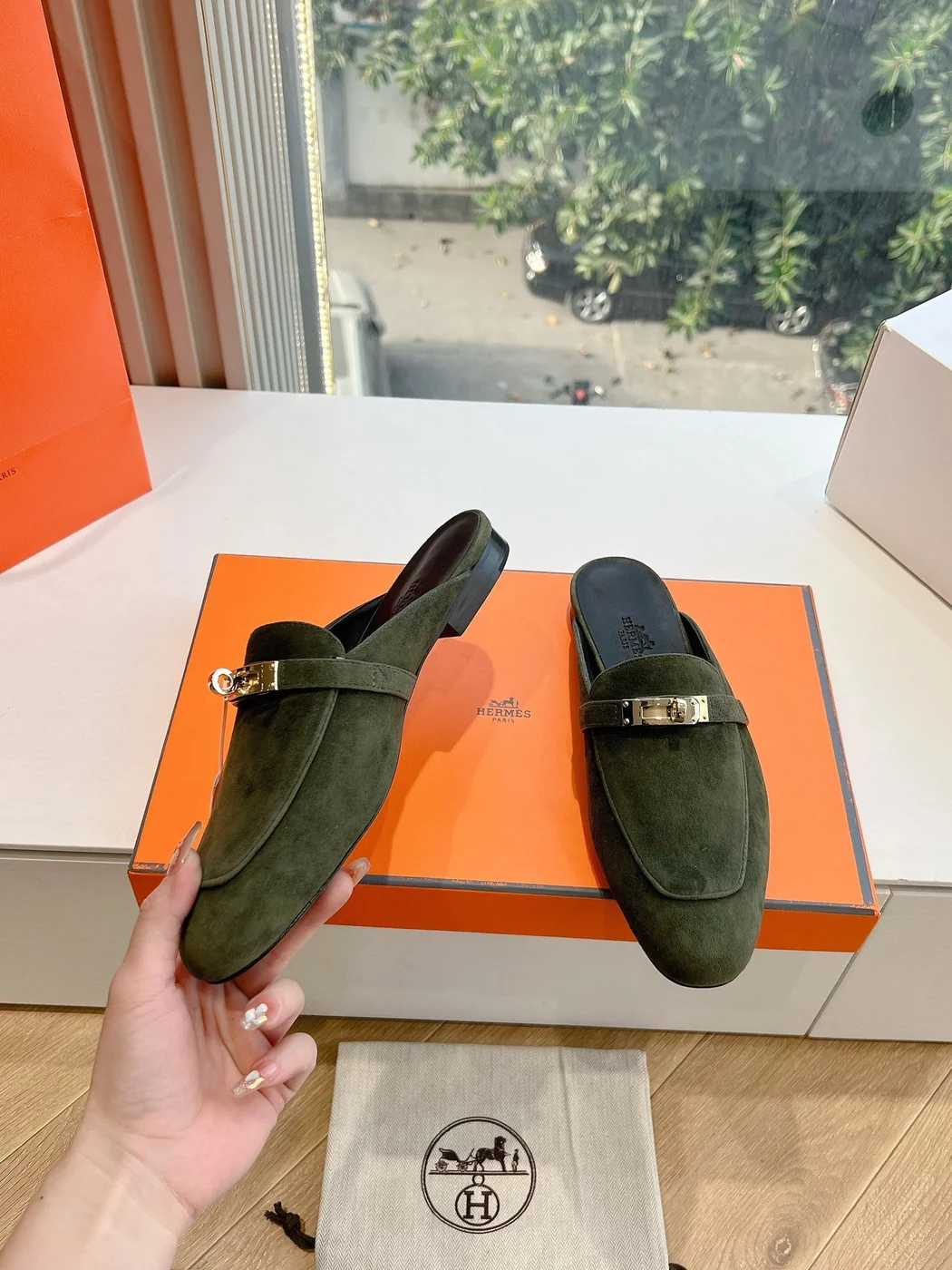 Hermès Women Green Suede Mules product view 6