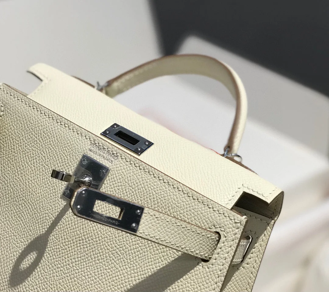 Hermès Mini 20 White Epsom Silver Hardware Bag product view 3