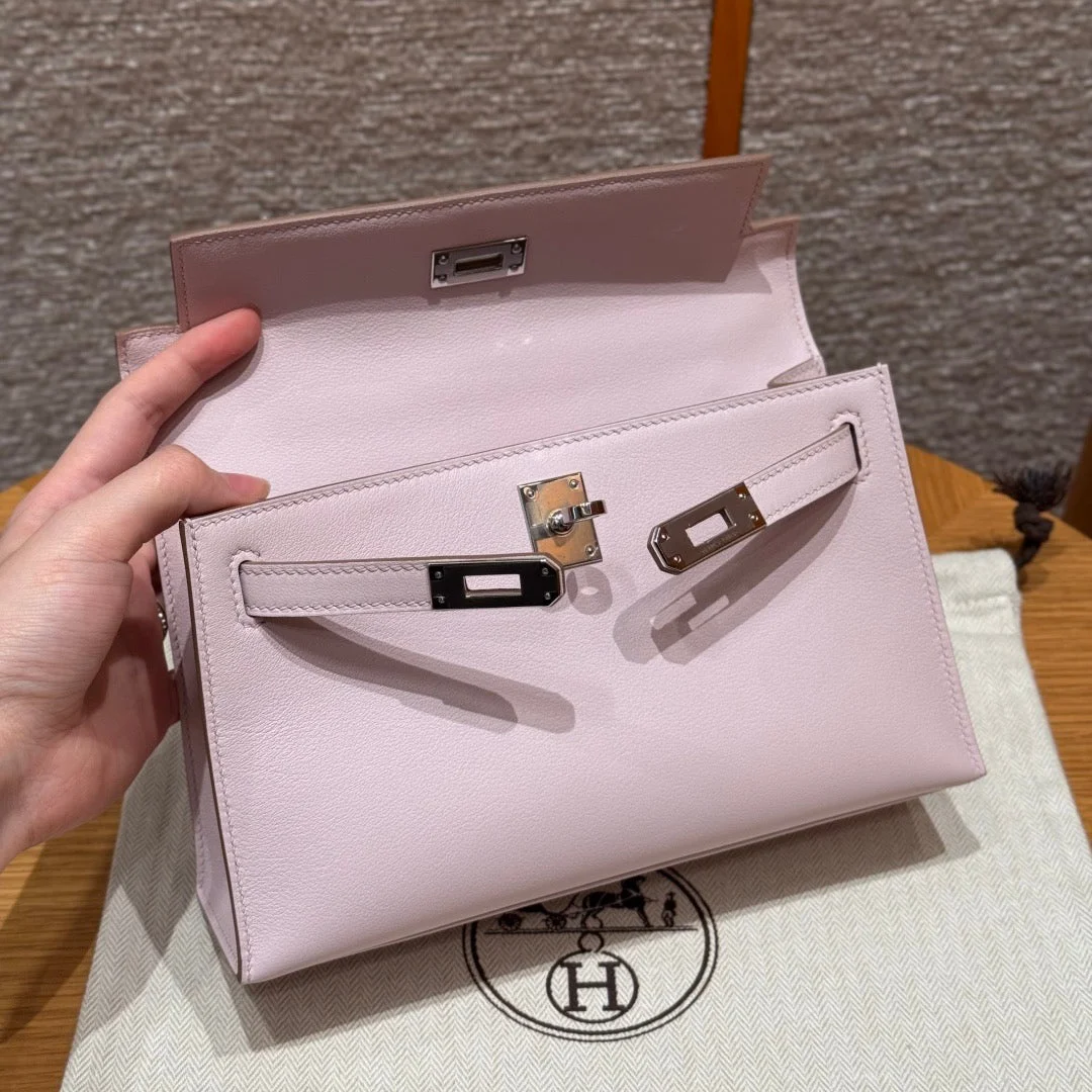 Hermès Pochette 22 In Light Pink Silver Hardware Bag product view 7