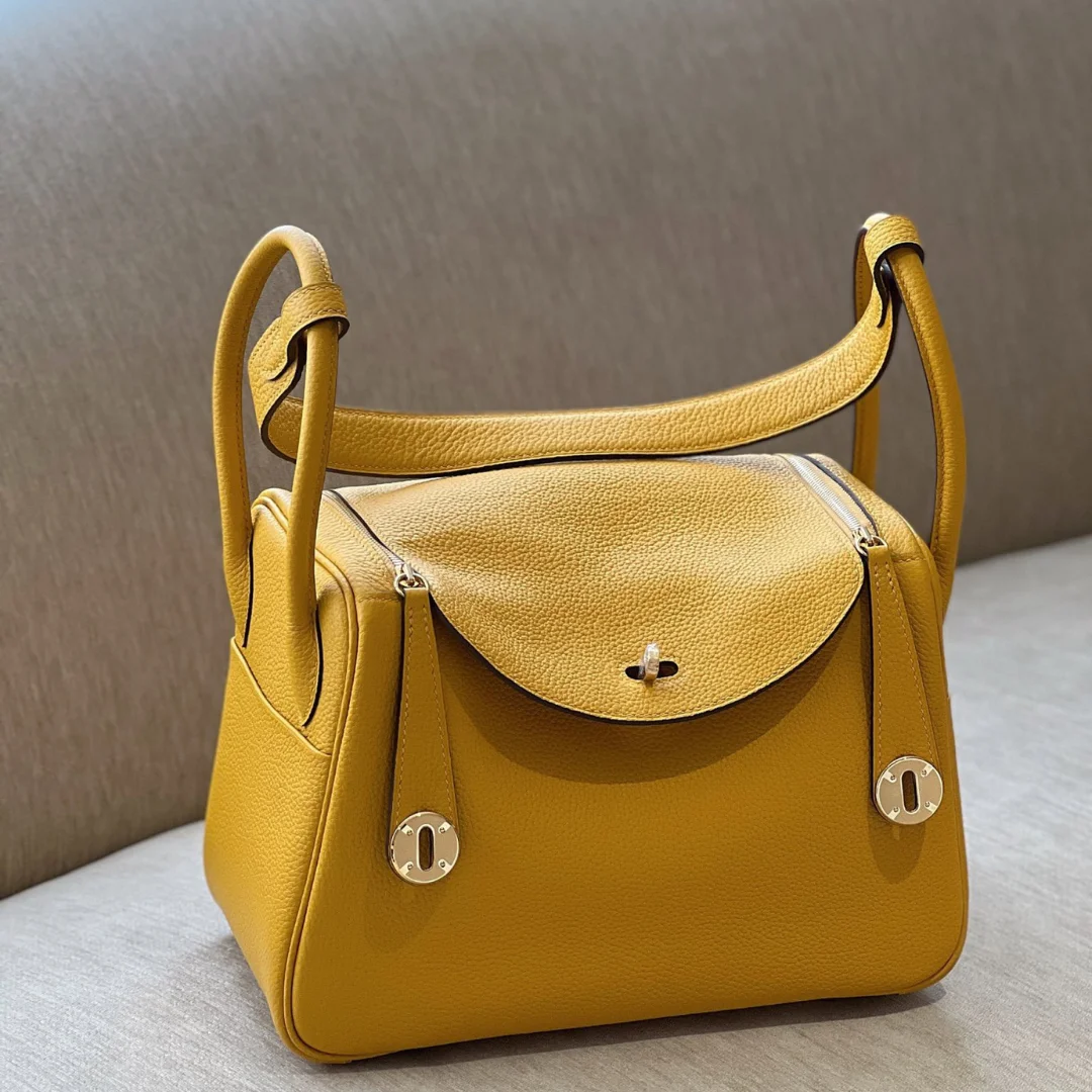 Hermès Lindy 26 Yellow Gold Hardware Bag product view 1