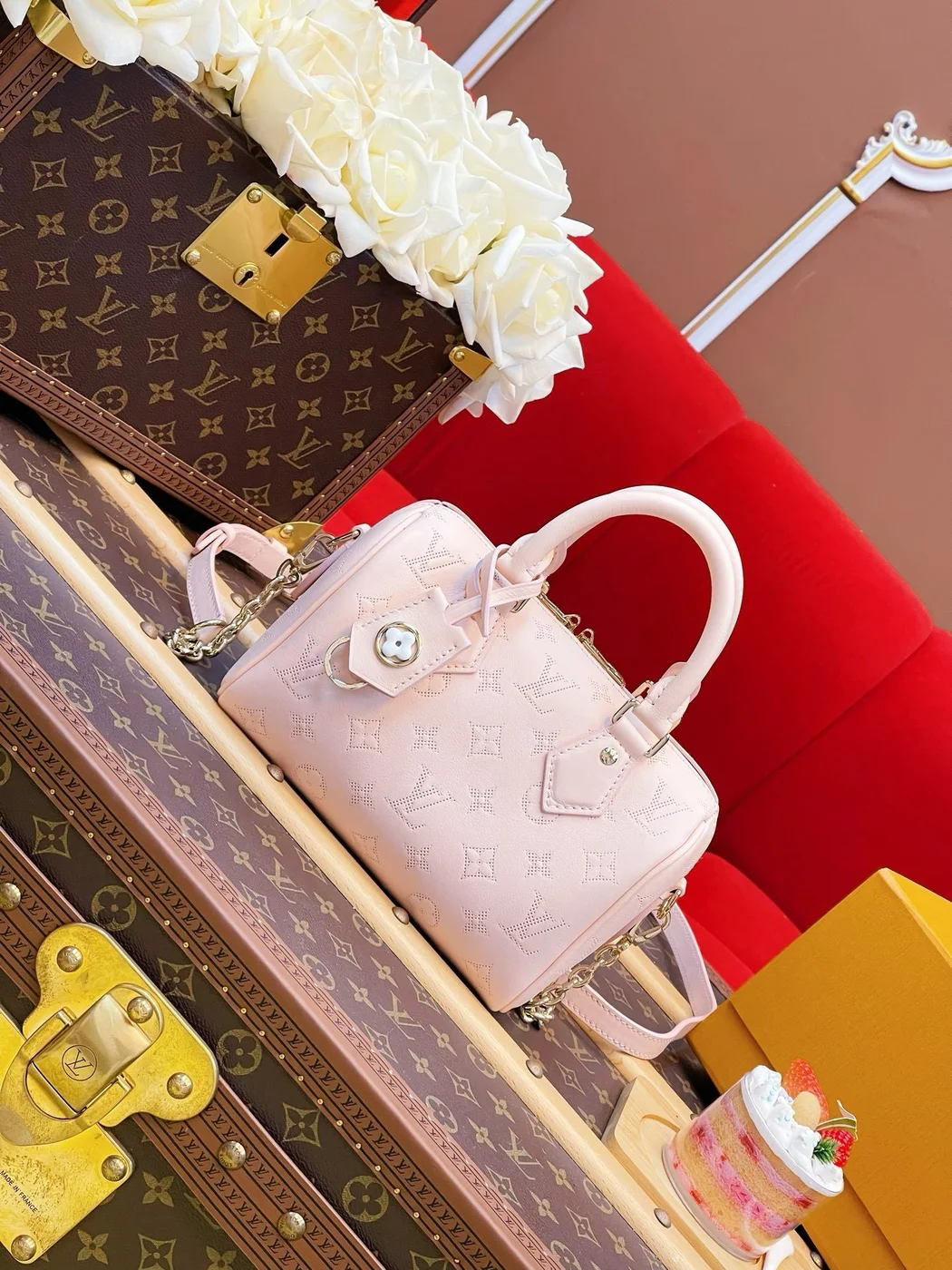 Louis Vuitton Speedy 20 in pink Monogram Empreinte Bag product view 1