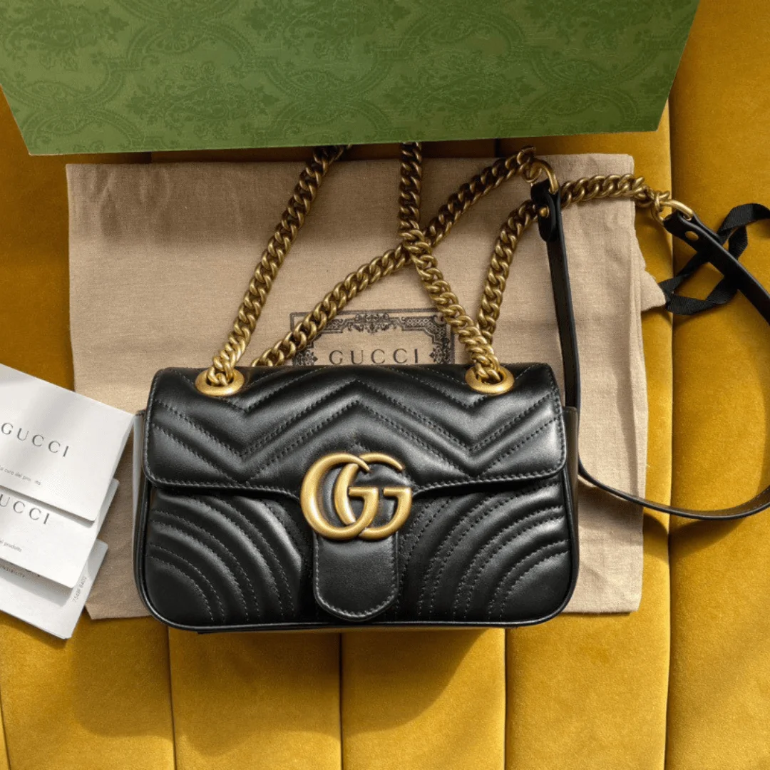 Gucci Marmont Women’s Black Handbag 22 cm product view 1
