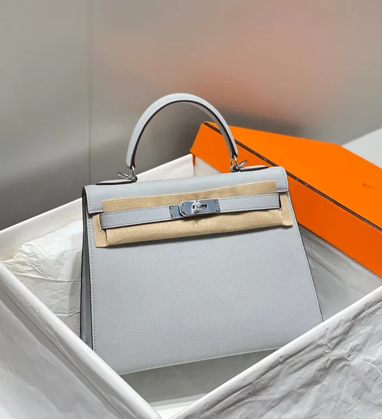 Hermès 28 Sellier in Bleu Glacier Epsom leather Bag product view 2