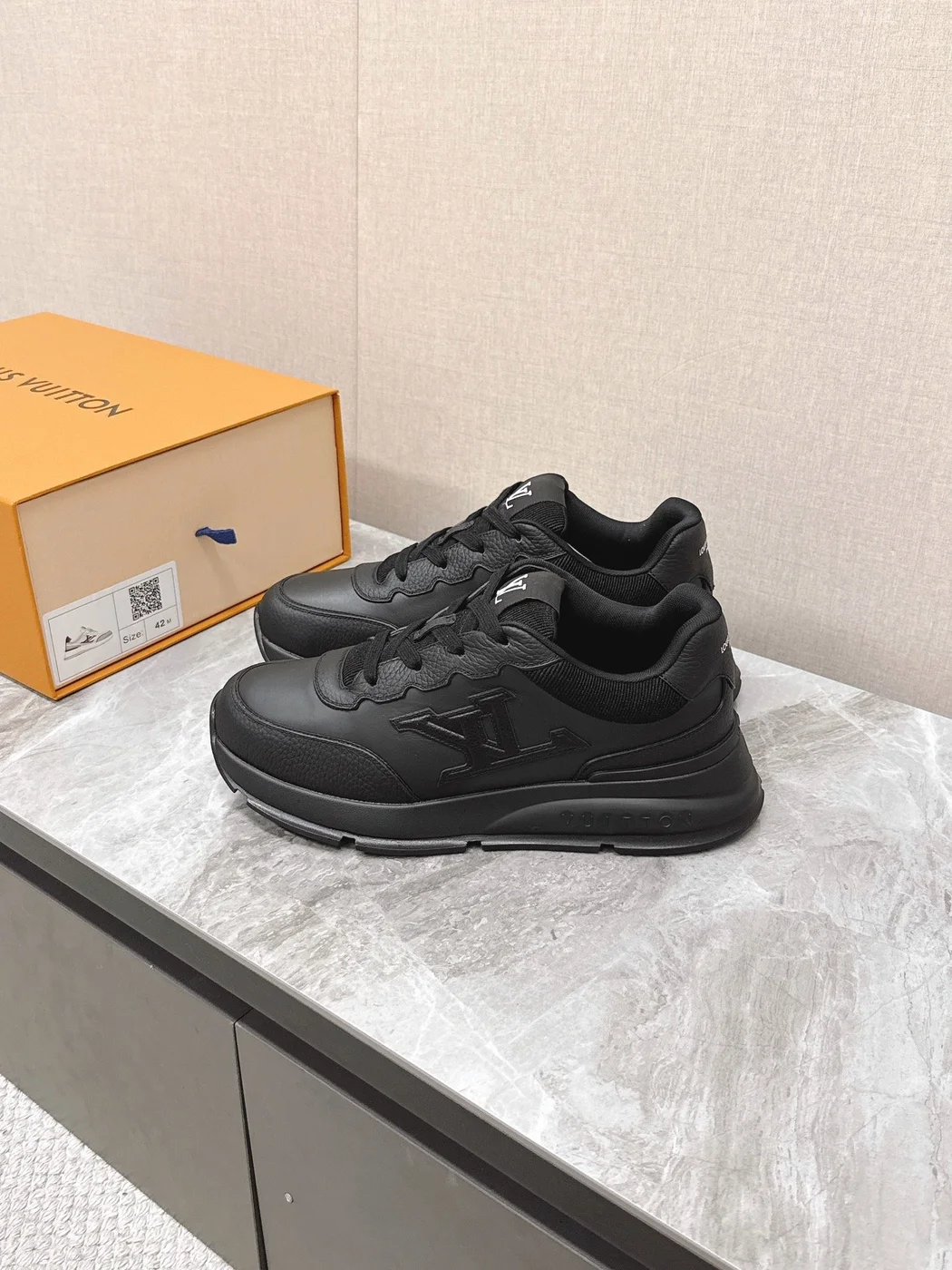 Louis Vuitton Women Black Leather Sneakers product view 5