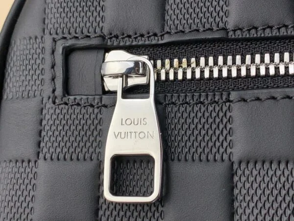 Louis Vuitton Clutch Bag Kasai Damier Graphite Black 24 cm product view 4