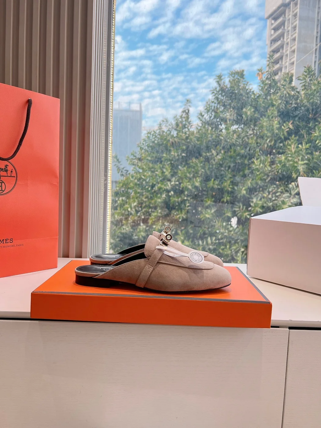 Hermès Women Beige Suede Mules product view 2