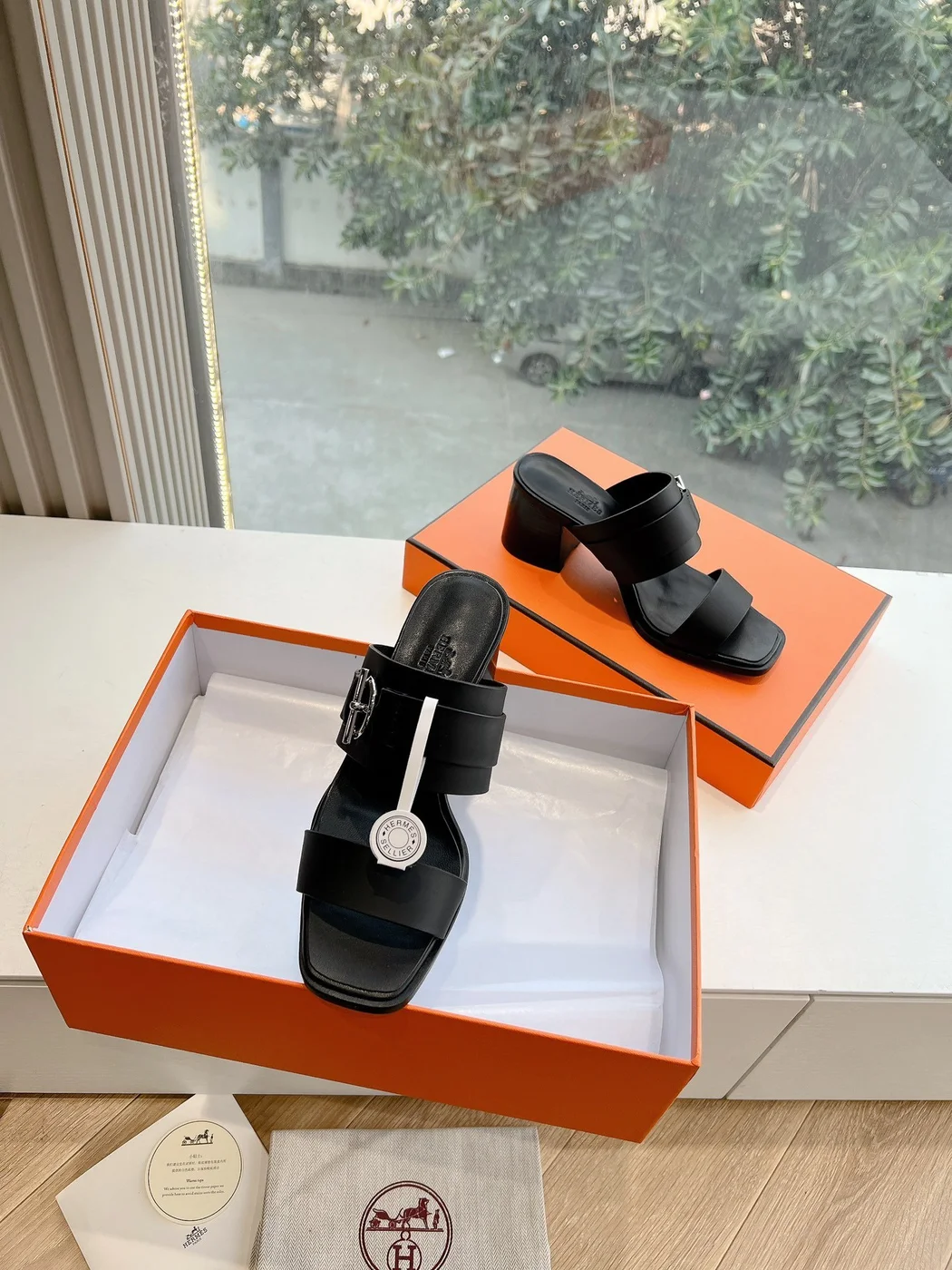 Hermès Women Black Leather Buckle Mules product view 4