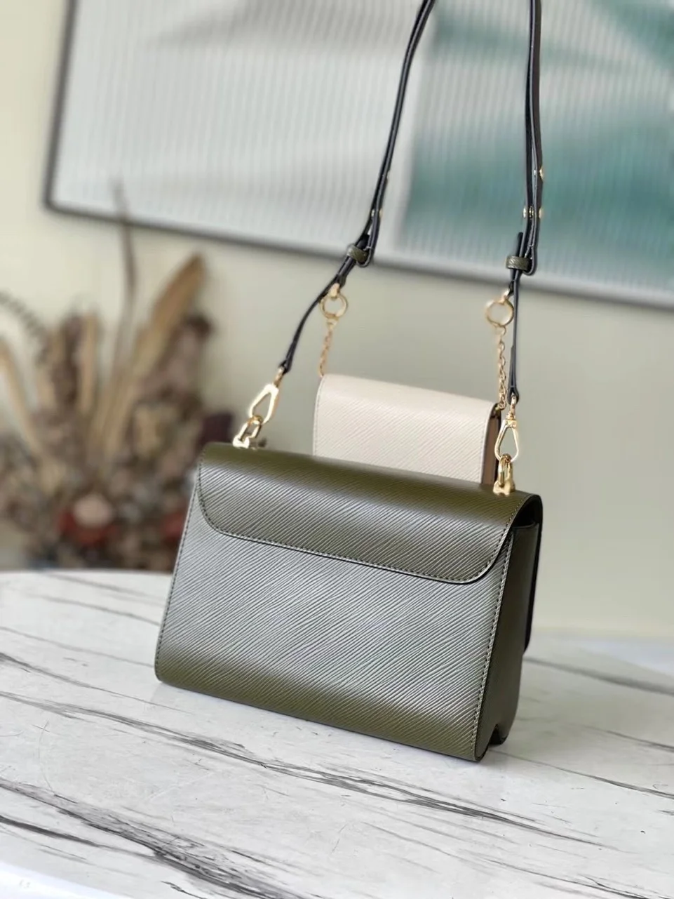 Louis Vuitton Twist Cowhide Leather Handbags Woman’s 24 cm product view 2