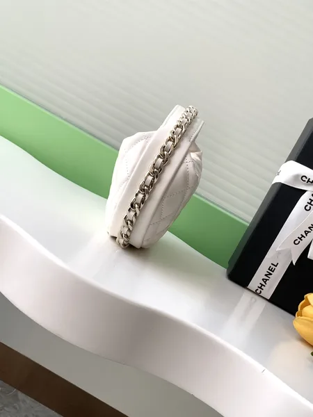 Chanel 23C white hula hoop clutch product view 2