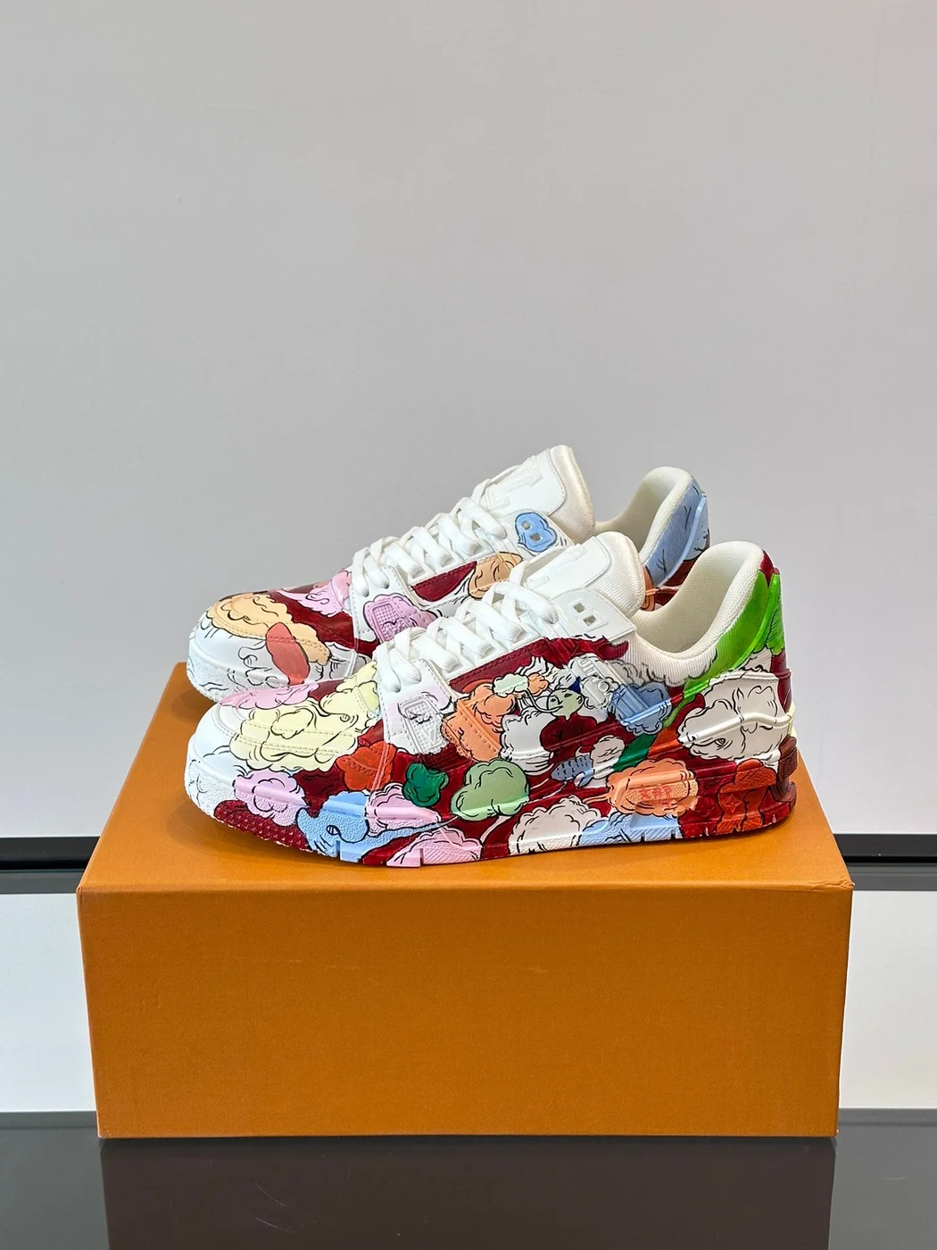 Louis Vuitton Men Multicolor Leather Sneakers product view 2