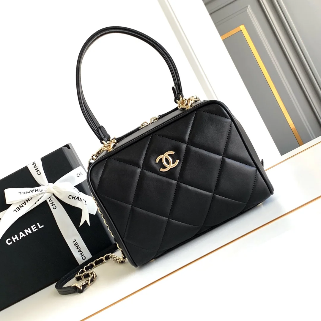 Chanel Black Quilted Lambskin Leather Bag product view 1