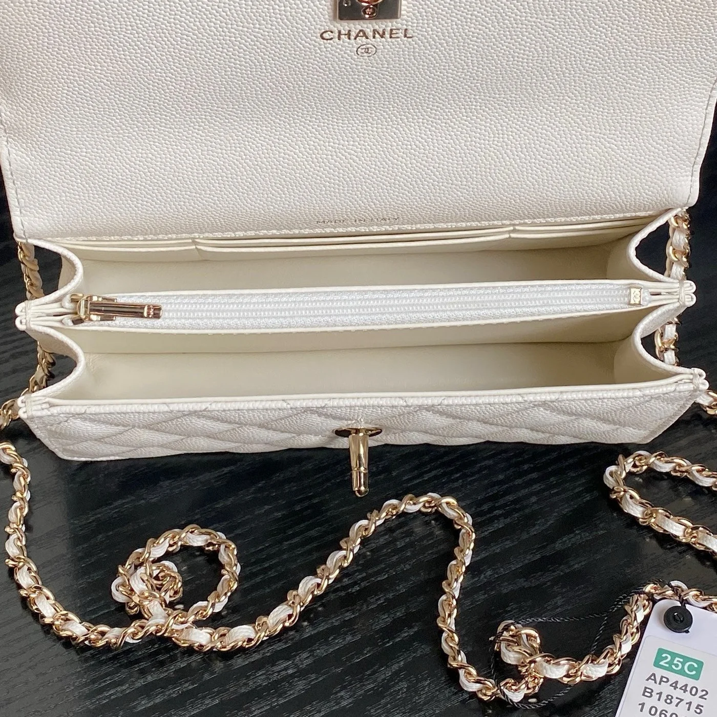 Chanel 25C Flap Bag 18 In White Shiny Grained Calfskin Gold Hardware product view 7