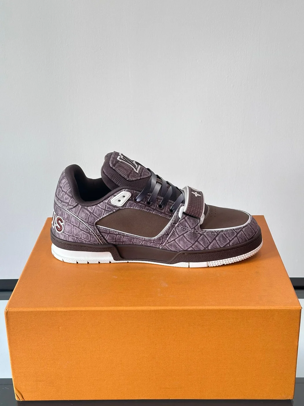 Louis Vuitton Men Brown Textile Sneakers product view 4