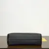 Louis Vuitton Multipass in black Bag product view 4