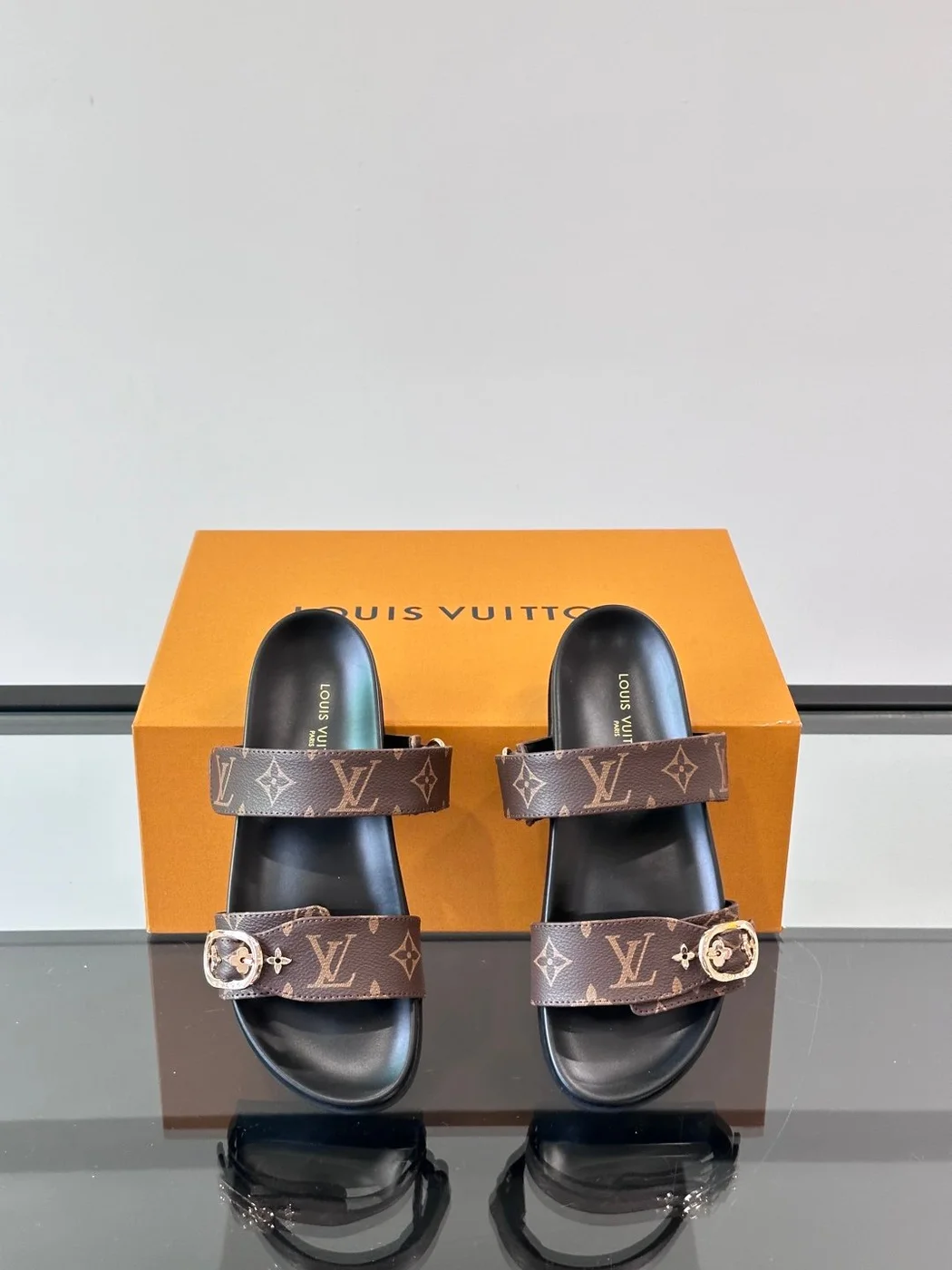 Louis Vuitton Men Brown Leather Logo Print Sandals product view 6
