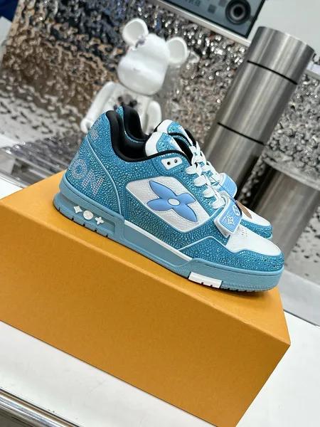 Louis Vuitton Women Blue White Leather Sneakers product view 6