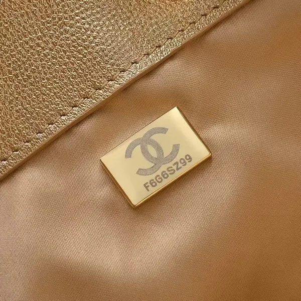 Chanel 25 Small Gold, Gold hardware Bag product view 4
