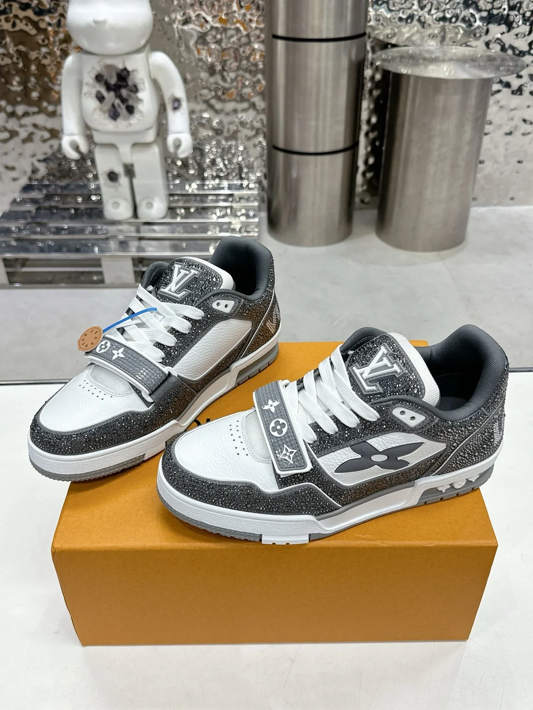 Louis Vuitton Women White Black Leather Sneakers product view 5