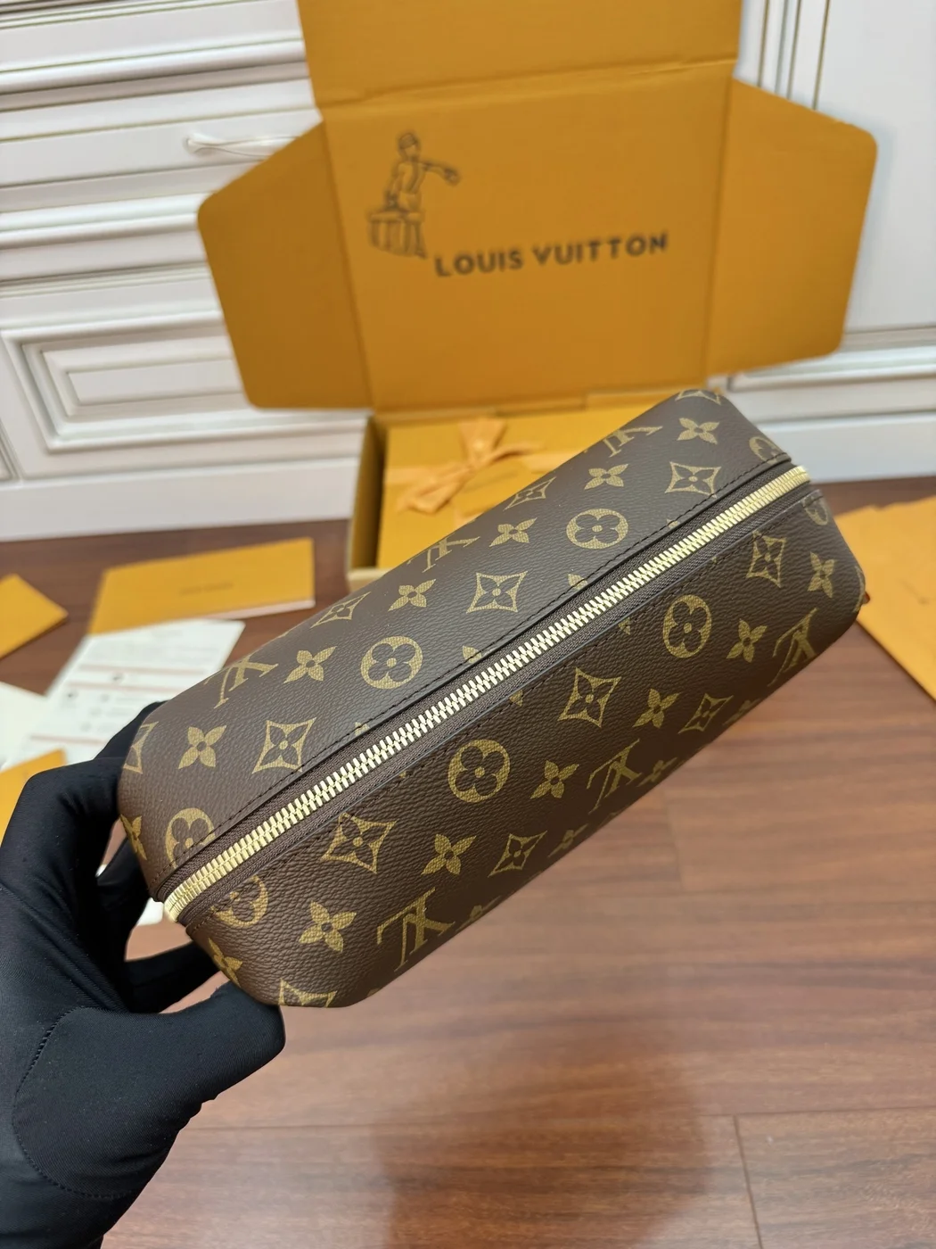 Louis Vuitton Cosmetic Pouch GM in Monogram canvas product view 2