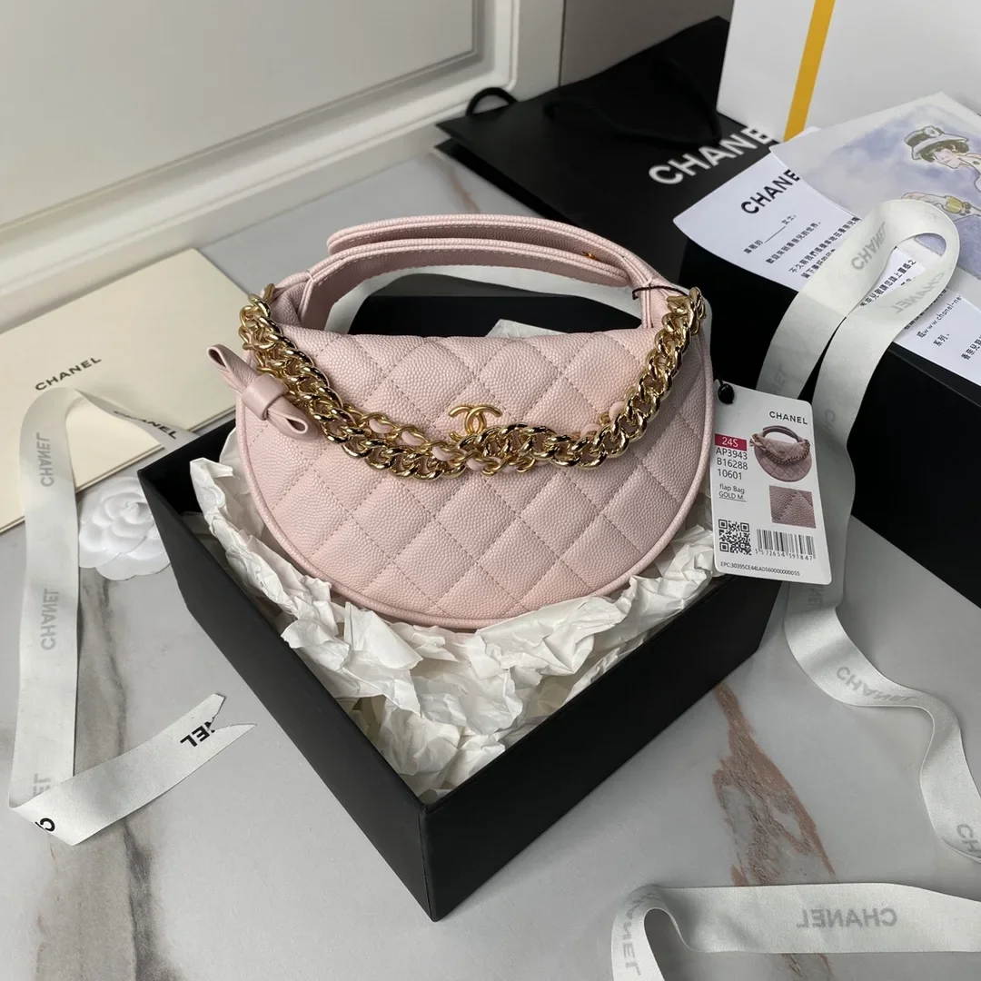 Chanel mini gold chain bag, light pink CN628