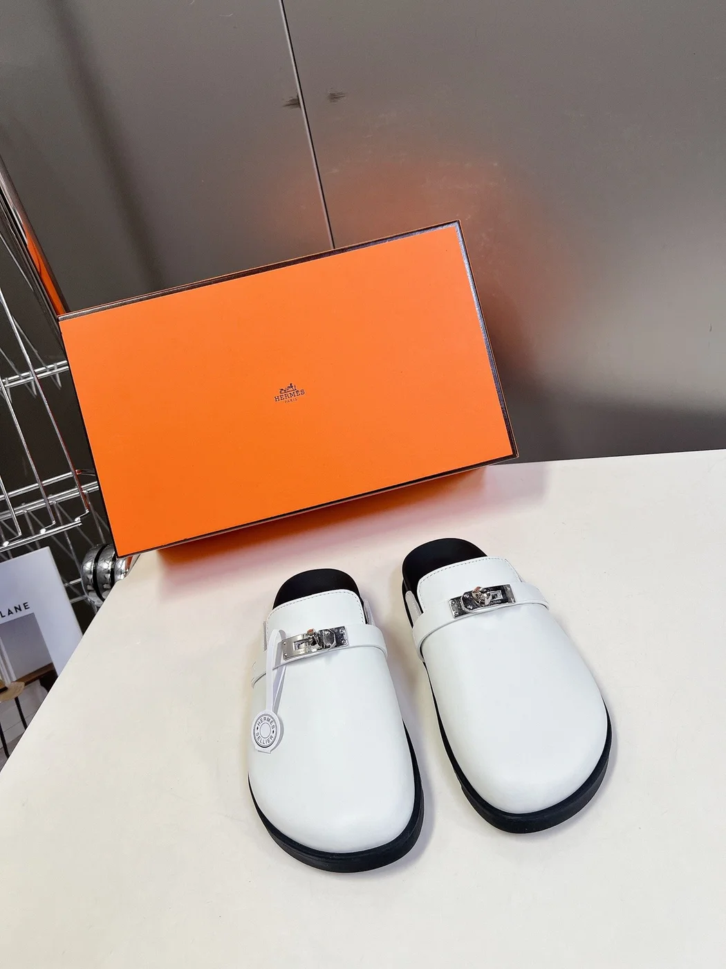 Hermès Women White Leather Mules product view 1