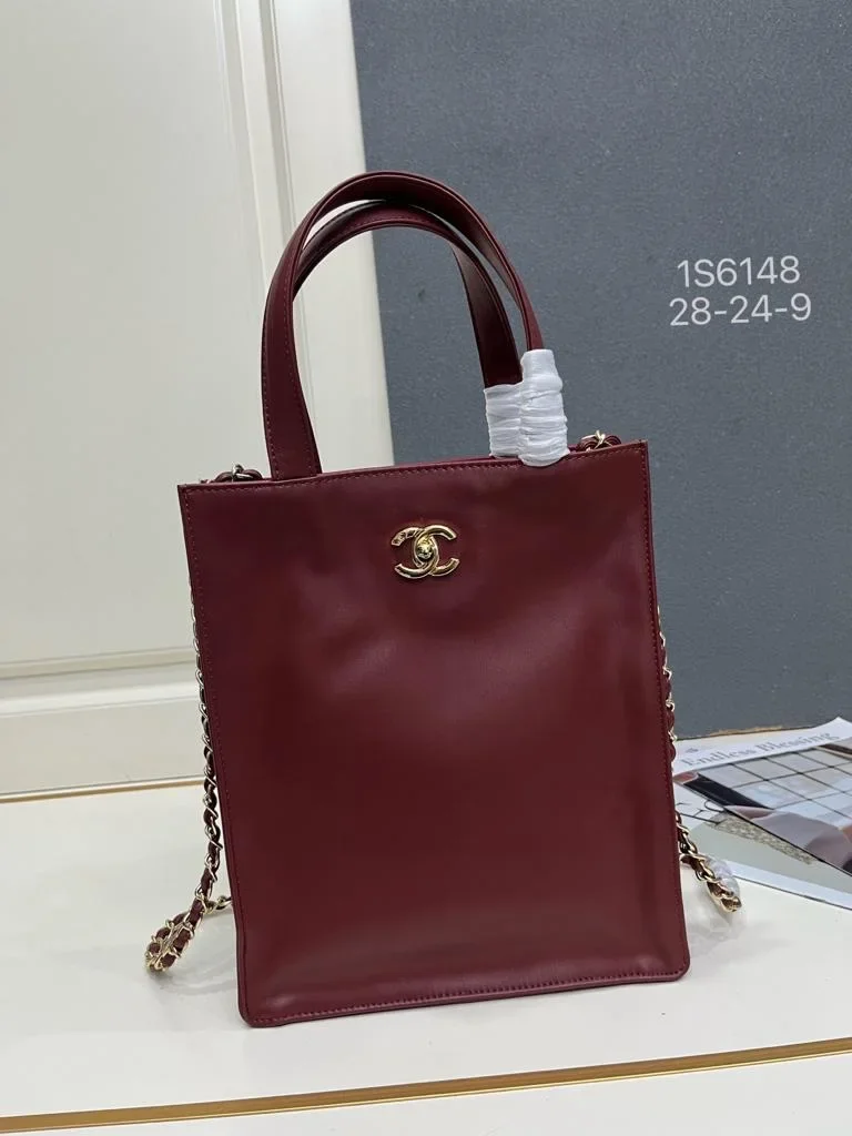 Chanel Small Shopping Bag Métiers d’art 2026 collection product view 6