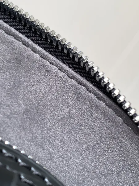 Louis Vuitton Alma BB Bag 23 In Black Grain Cowhide product view 5