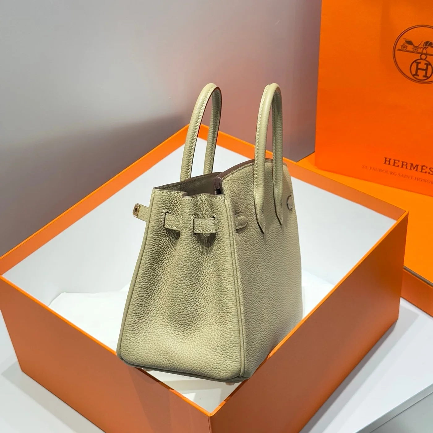 Hermès Birkin 25 In Dark Khaki Gold Hardware Bag product view 3