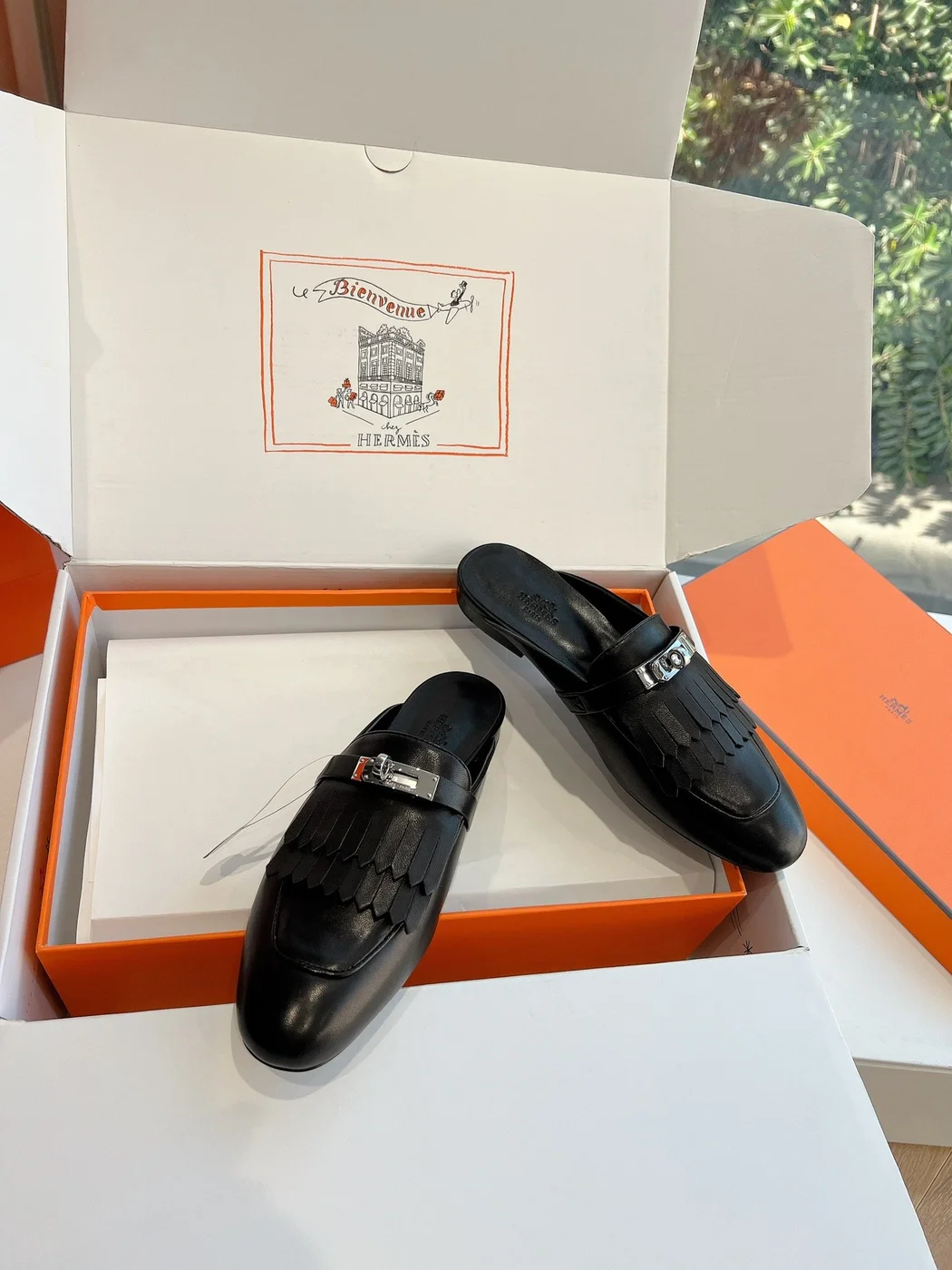 Hermès Women Black Leather Mules product view 4