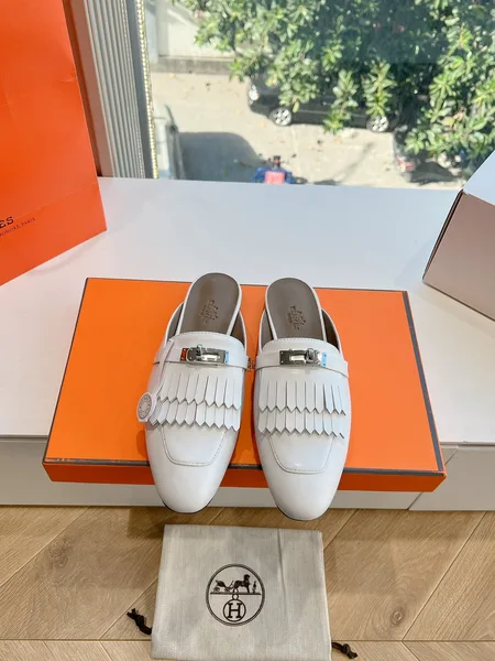 Hermès Women White Leather Fringe Mules product view 1