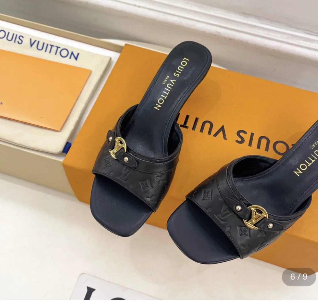 Louis Vuitton Sandals Woman product view 1