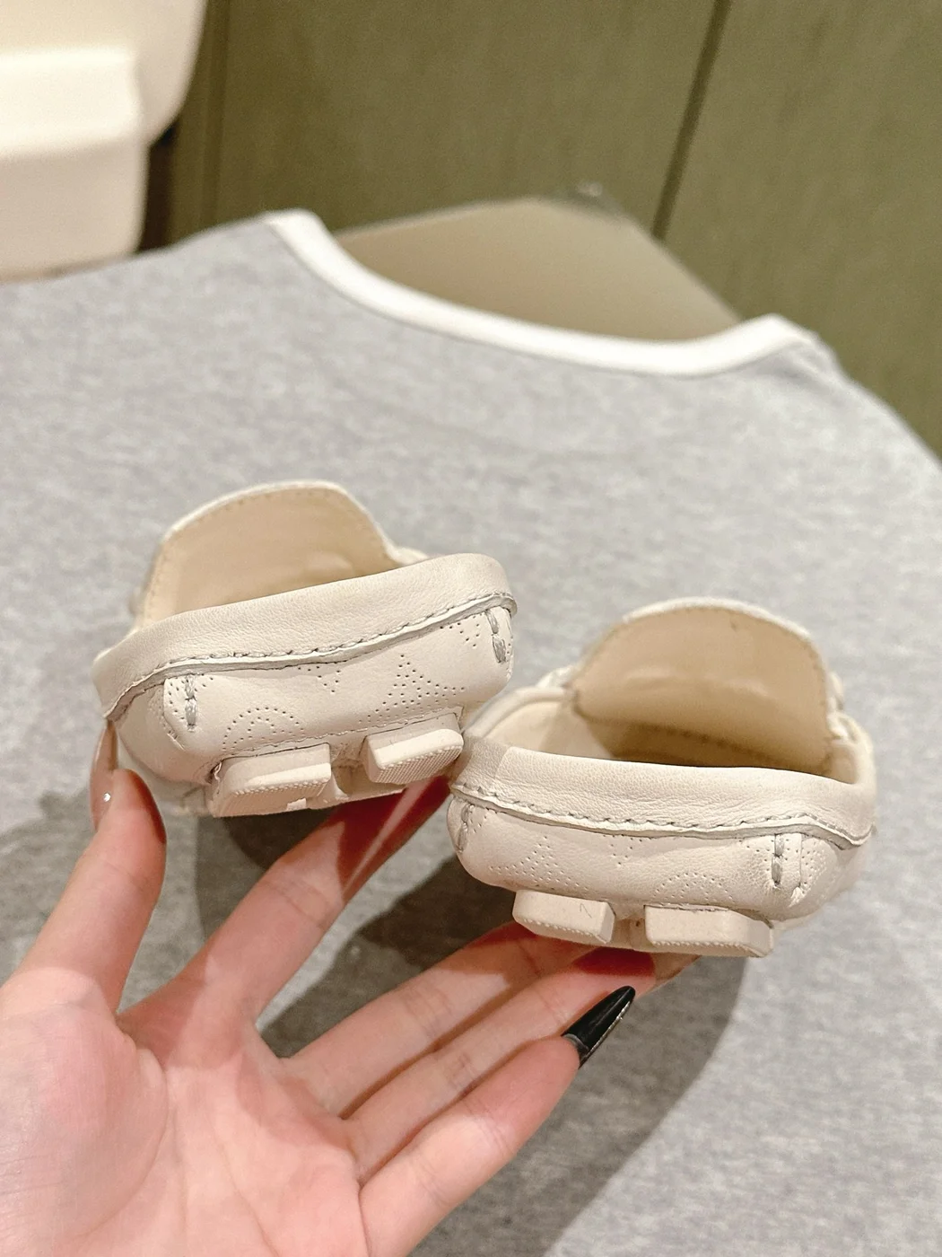 Louis Vuitton Women White Leather Mules product view 2